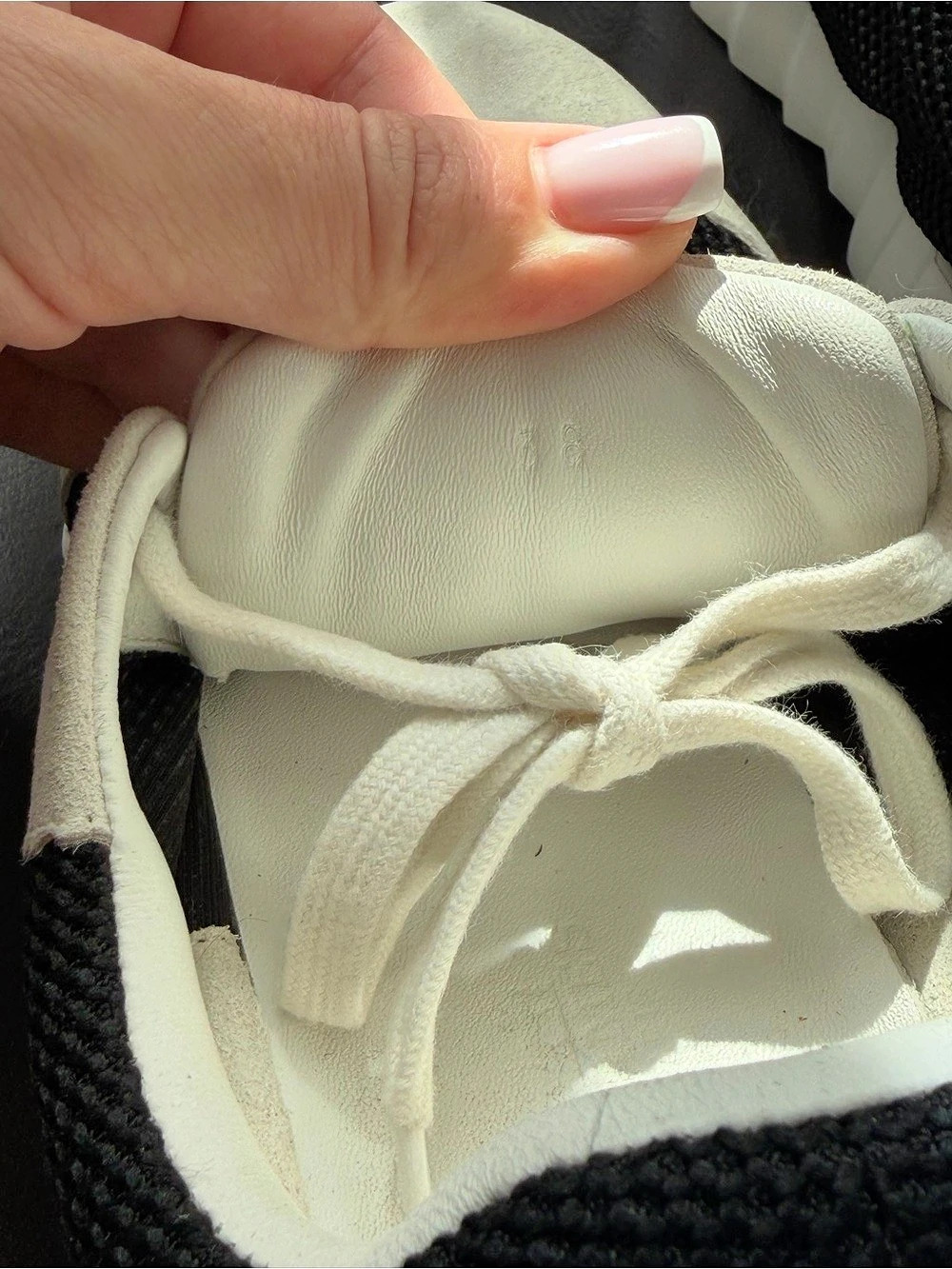 Hermès Bouncing Sneaker Black & Cream Sneakers 38 Size - Picture 3 of 17